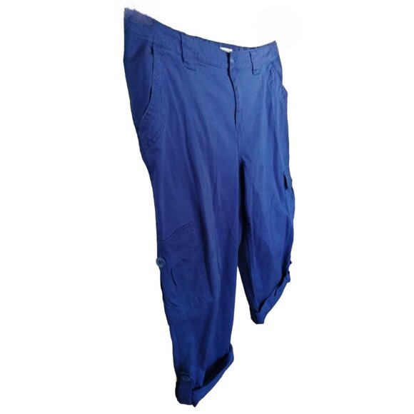 St. Johns Bay Plus Size 20W Blue Cargo Capri Pants With Roll Tab Hem - Picture 6 of 10